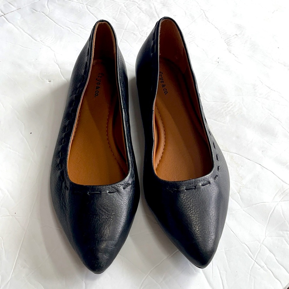 FRYE AND CO. Black Leather Flats